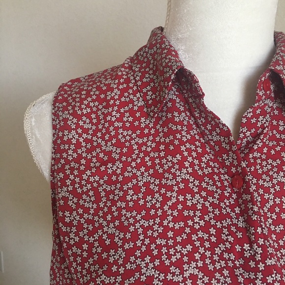 Ann Taylor red sleeveless top - Picture 2 of 5